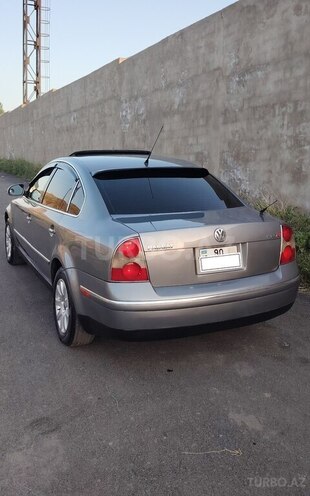 Volkswagen Passat 2004, 234,312 km - 1.8 л - Bakı