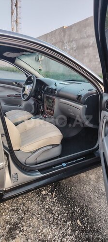 Volkswagen Passat 2004, 234,312 km - 1.8 л - Bakı