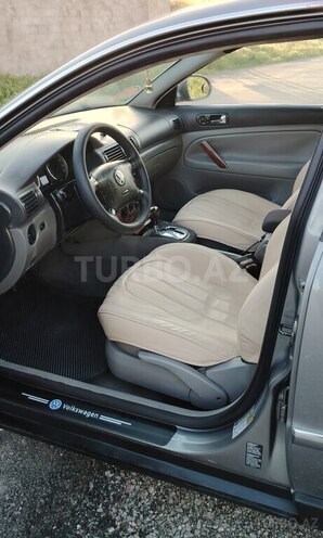 Volkswagen Passat 2004, 234,312 km - 1.8 л - Bakı