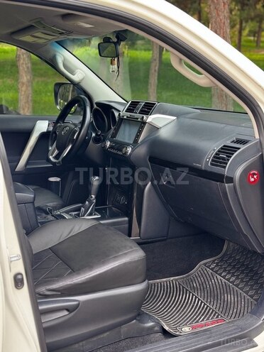 Toyota Land Cruiser Prado 2014, 150,000 km - 3.0 л - Bakı