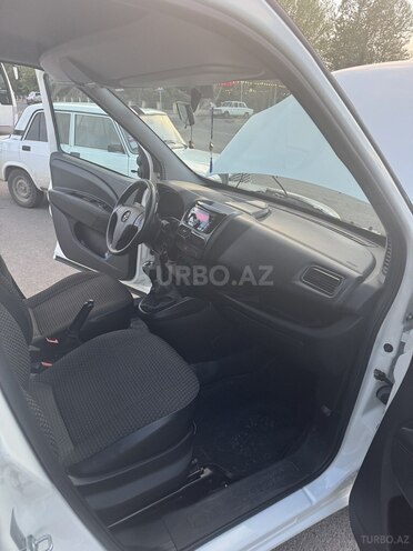Opel Combo-9
