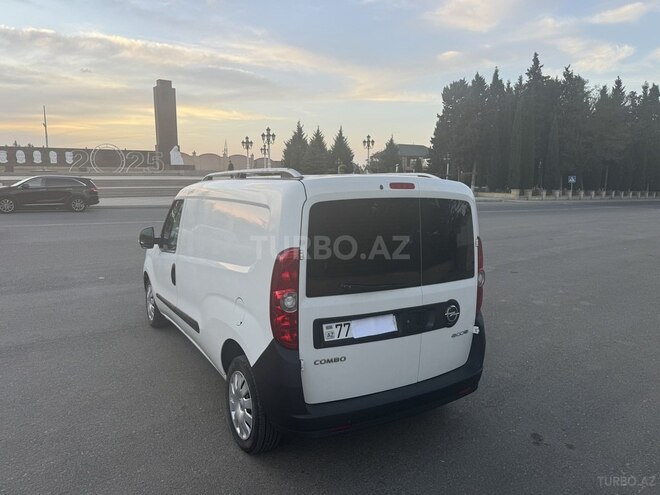 Opel Combo-13
