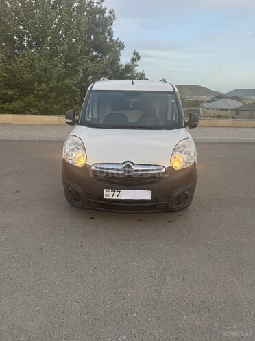 Opel Combo-1