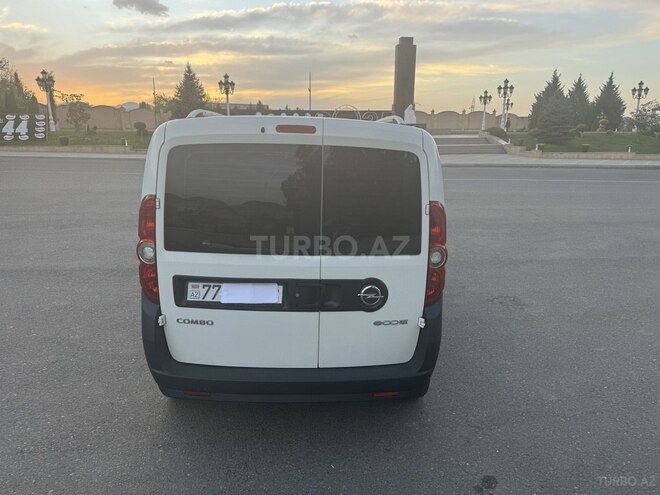 Opel Combo-7