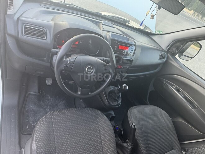 Opel Combo-11
