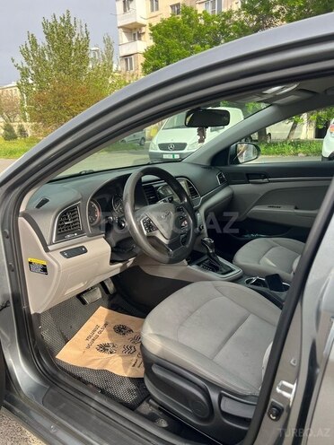 Hyundai Elantra 2016, 250,000 km - 2.0 l - Bakı