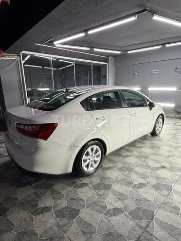 Kia Rio 2015, 240,000 km - 1.6 l - Bakı