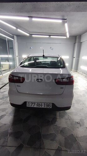 Kia Rio 2015, 240,000 km - 1.6 l - Bakı