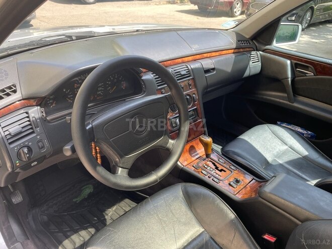Mercedes E 240 1998, 350,000 km - 2.4 l - Bakı
