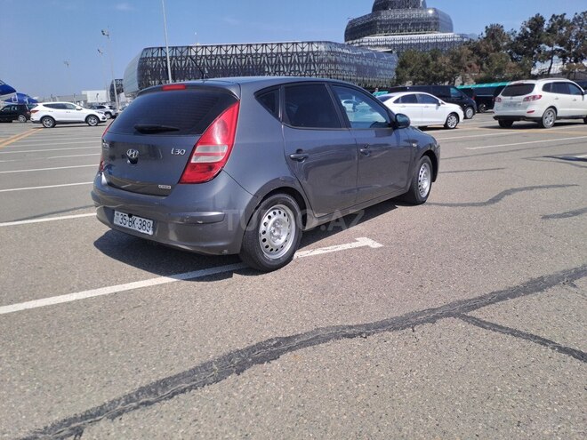 Hyundai i30 2009, 330,000 km - 1.6 l - Bakı