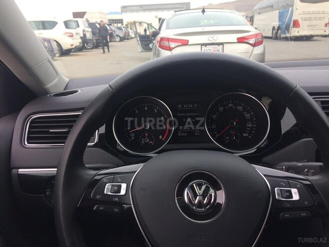 Volkswagen Jetta 2016, 135,500 km - 1.8 l - Bakı