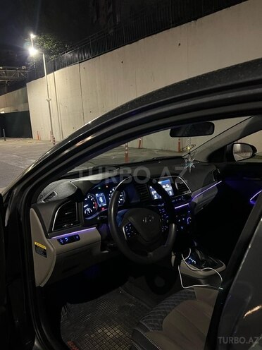 Hyundai Elantra 2017, 103,456 km - 2.0 l - Bakı