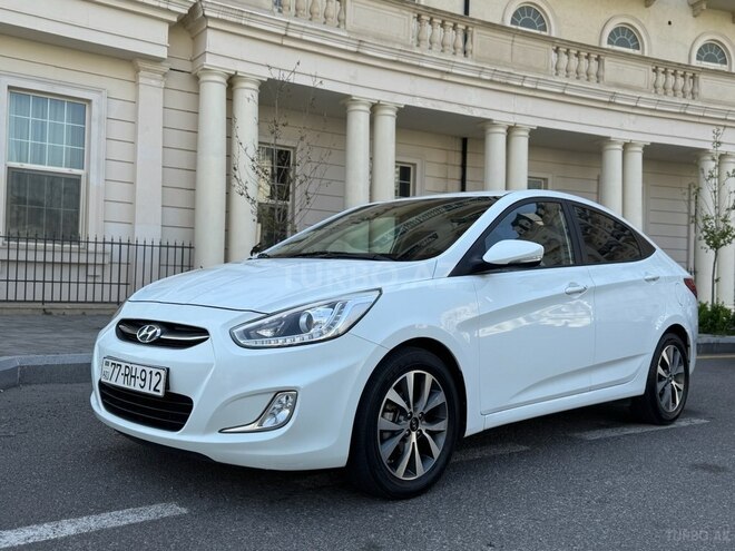 Hyundai Accent-7