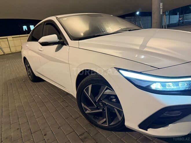 Hyundai Elantra 2024, 25,300 km - 1.6 л - Bakı