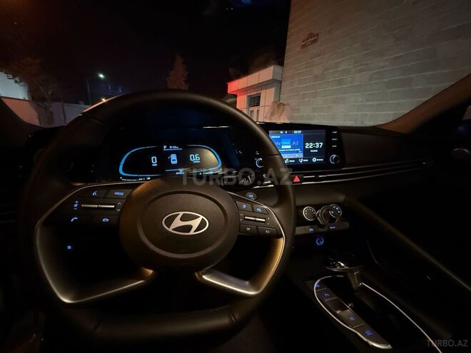 Hyundai Elantra 2024, 25,300 km - 1.6 л - Bakı