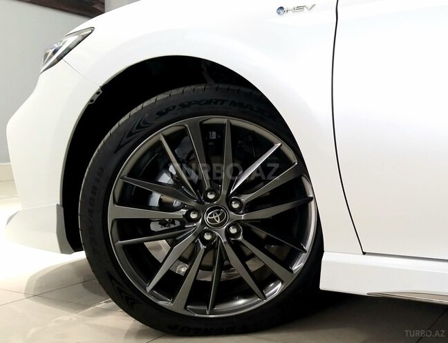 Toyota Camry-10