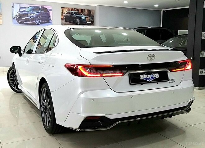 Toyota Camry-4