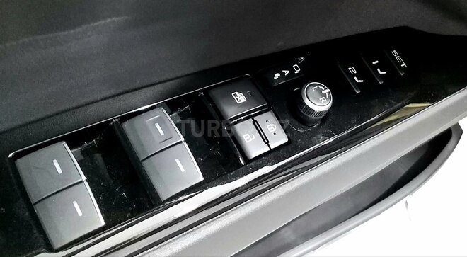 Toyota Camry-17