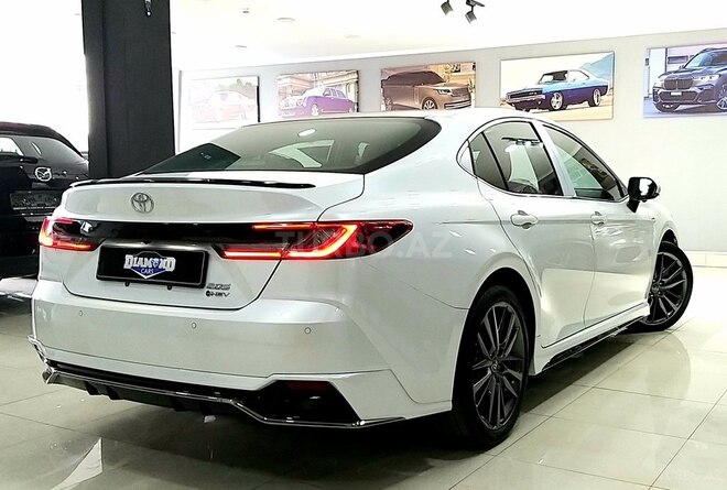 Toyota Camry-7