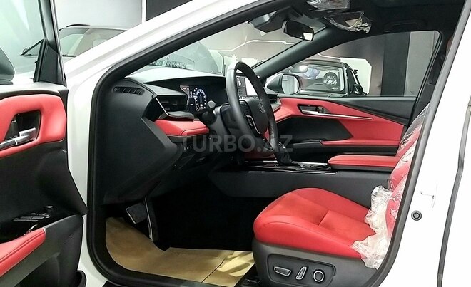 Toyota Camry-13