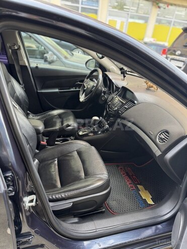 Chevrolet Cruze-9
