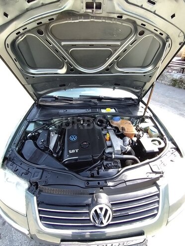 Volkswagen Passat 2003, 243,009 km - 1.8 l - Bakı
