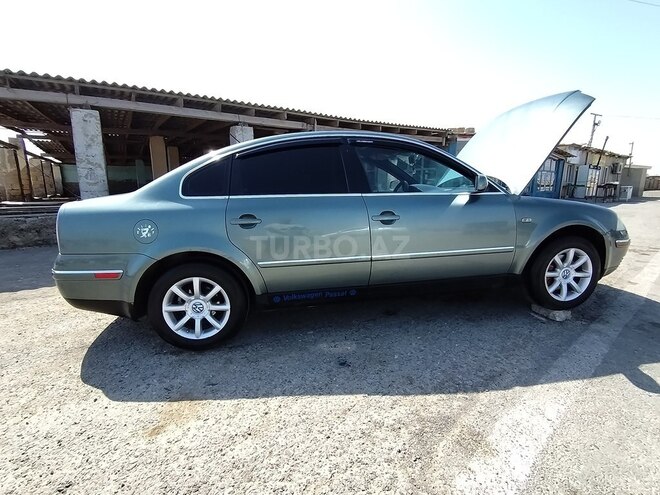 Volkswagen Passat 2003, 243,009 km - 1.8 l - Bakı