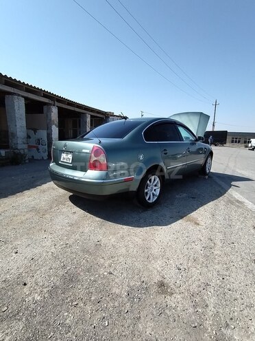 Volkswagen Passat 2003, 243,009 km - 1.8 l - Bakı