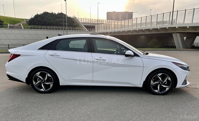 Hyundai Elantra 2023, 35,000 km - 1.6 l - Bakı