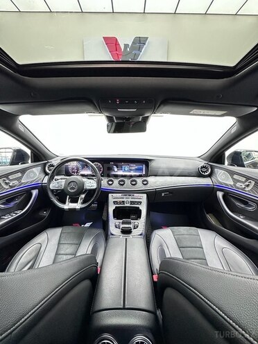 Mercedes CLS 450 4MATIC-12