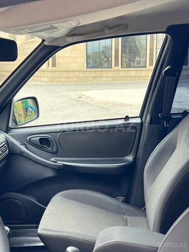 Chevrolet Niva 2018, 140,000 km - 1.7 l - Şabran