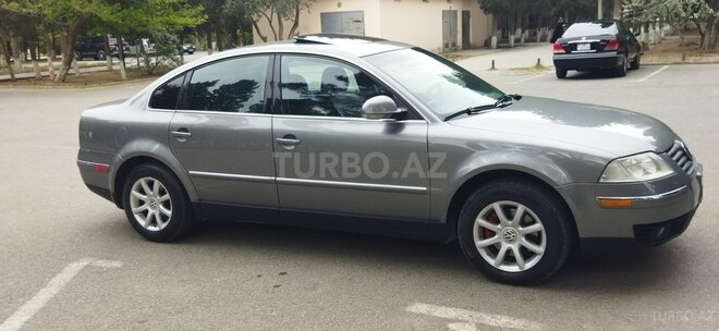 Volkswagen Passat 2004, 285,000 km - 1.8 л - Sumqayıt