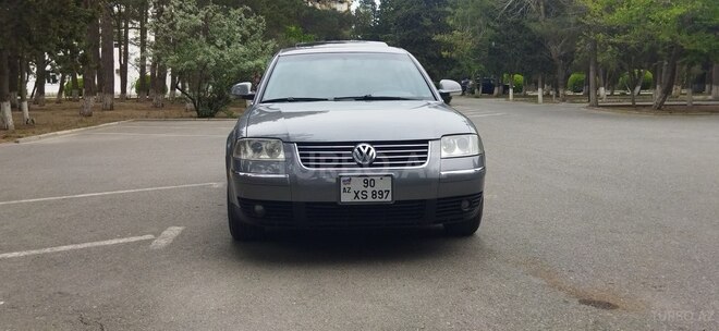Volkswagen Passat 2004, 285,000 km - 1.8 л - Sumqayıt