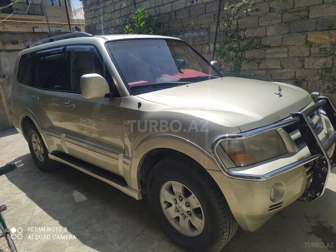 Mitsubishi Pajero 2004, 370,000 km - 2.8 л - Bakı