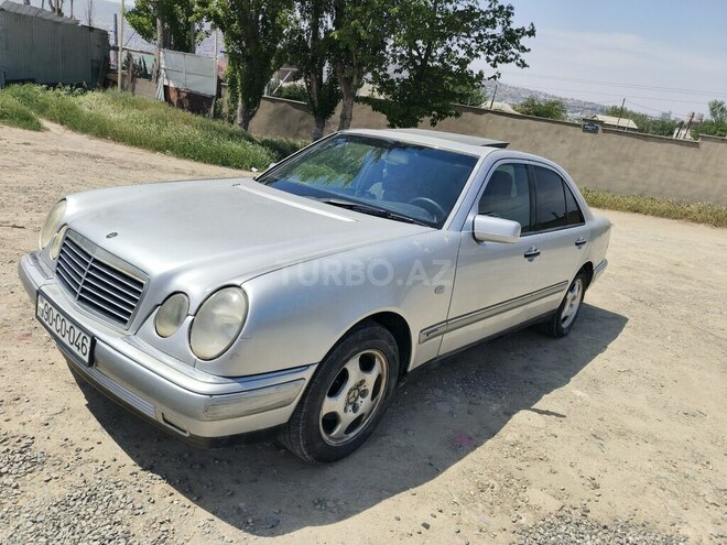 Mercedes E 230 1996, 305,326 km - 2.3 l - Bakı