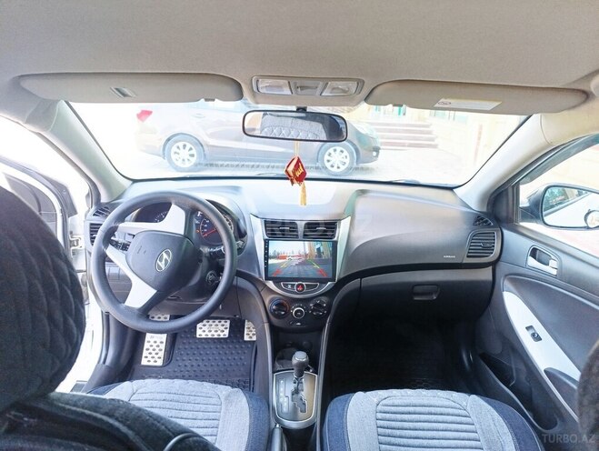 Hyundai Accent 2014, 272,000 km - 1.4 л - Şirvan