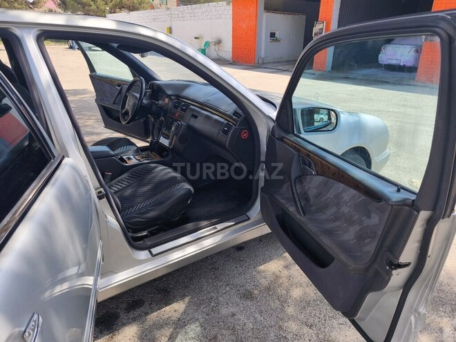 Mercedes E 200 2000, 520,000 km - 2.0 l - Bakı