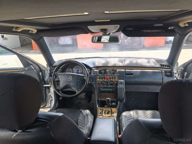 Mercedes E 200 2000, 520,000 km - 2.0 l - Bakı