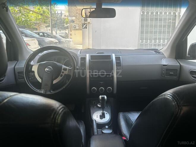 Nissan X-Trail 2010, 204,000 km - 2.5 л - Bakı