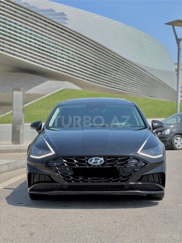 Hyundai Sonata-1