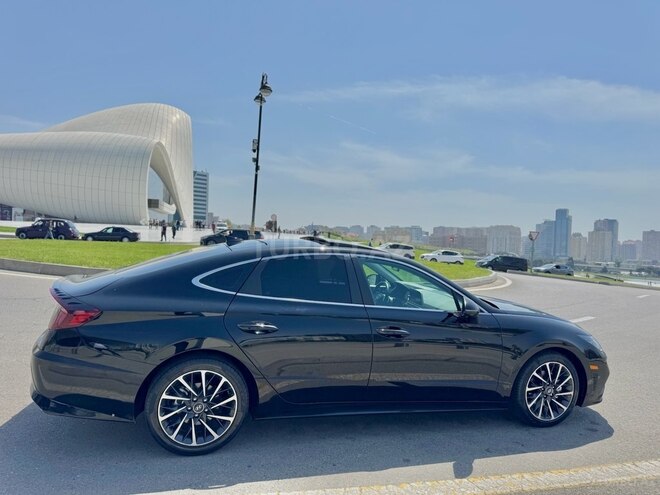 Hyundai Sonata-8