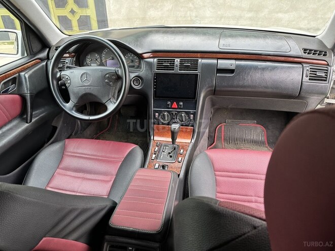 Mercedes E 200 1997, 235,678 km - 2.0 l - Masallı