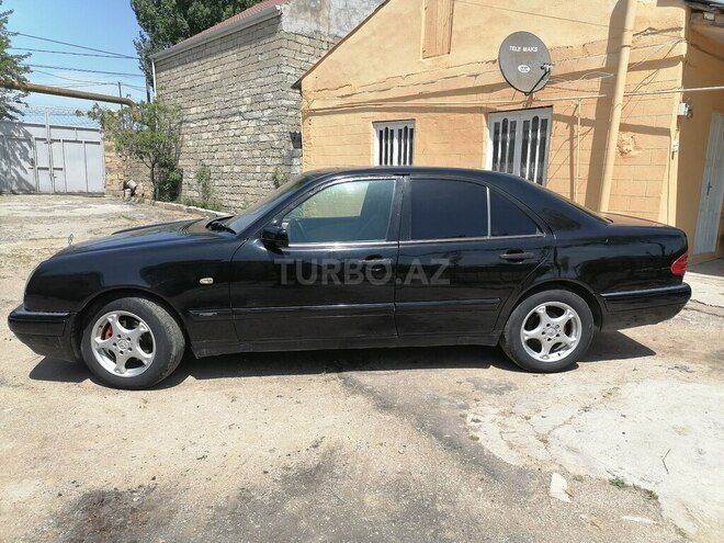 Mercedes E 240 1995, 393,852 km - 2.4 л - Bakı