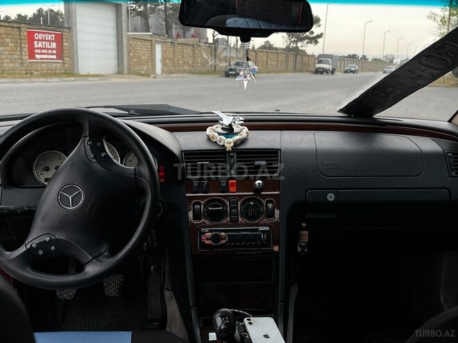 Mercedes C 220 1995, 350,000 km - 2.2 l - Sumqayıt