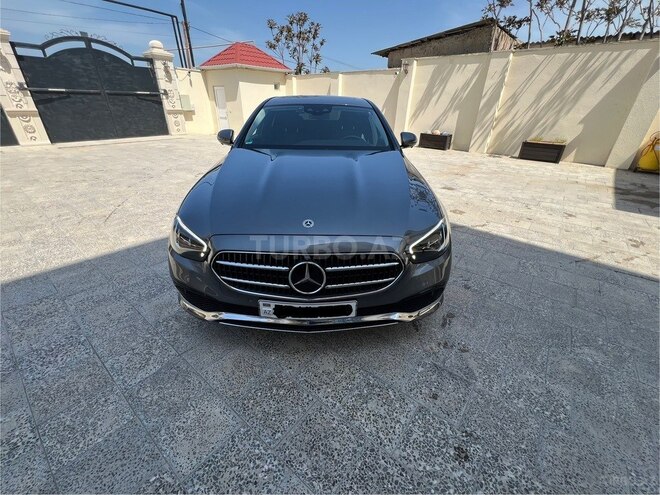 Mercedes E 300 e-12