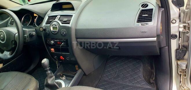 Renault Megane 2006, 259,000 km - 1.5 l - Qusar