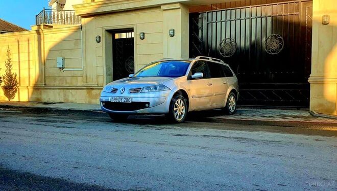 Renault Megane 2006, 259,000 km - 1.5 l - Qusar