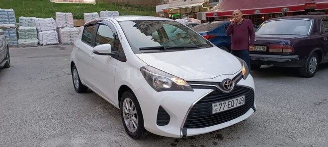 Toyota Yaris 2017, 113,000 km - 1.3 л - Bakı