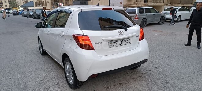 Toyota Yaris 2017, 113,000 km - 1.3 л - Bakı