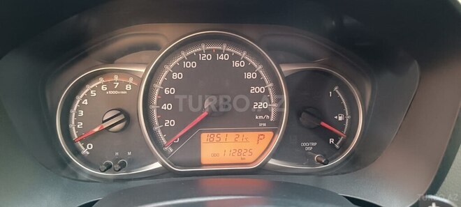 Toyota Yaris 2017, 113,000 km - 1.3 л - Bakı